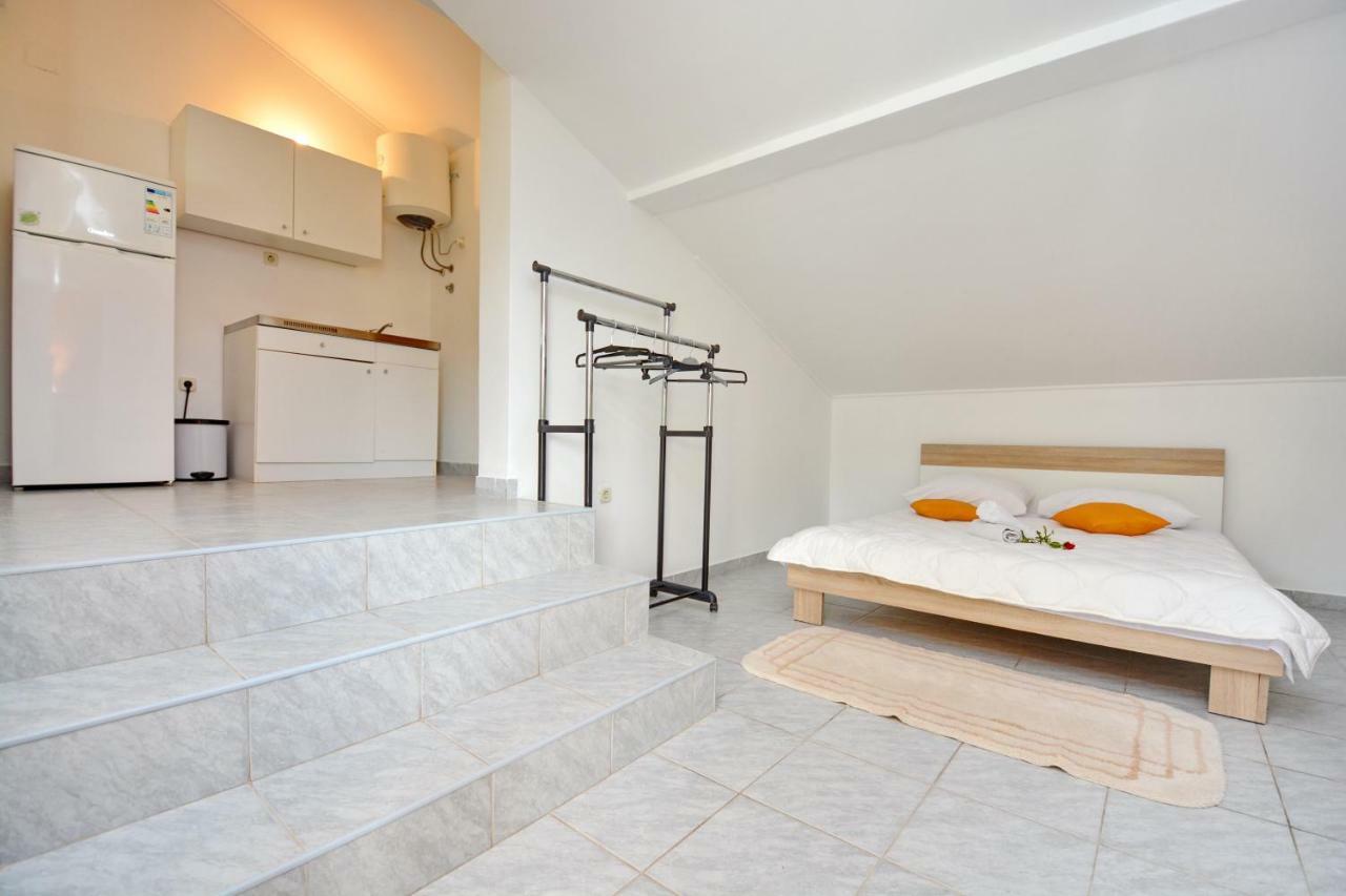 Apartmani Maca Sikovo Экстерьер фото