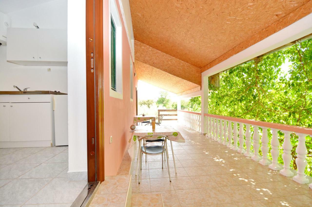 Apartmani Maca Sikovo Экстерьер фото